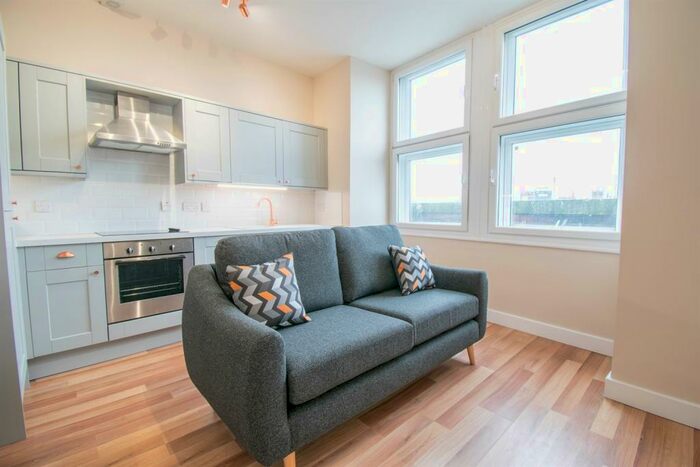 2 Bedroom Apartment To Rent In City Apartments, Newcastle Upon Tyne, NE1