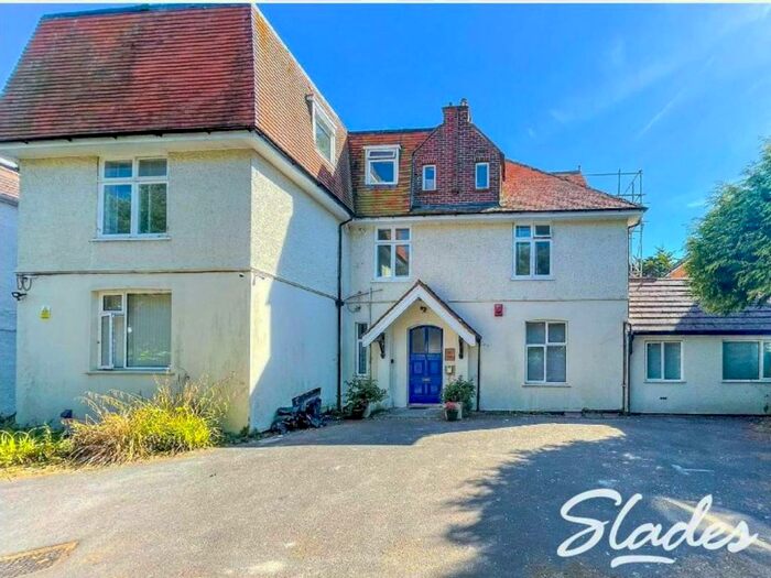 1 Bedroom Flat To Rent In Belle Vue Road, Southbourne, Bournemouth, BH6