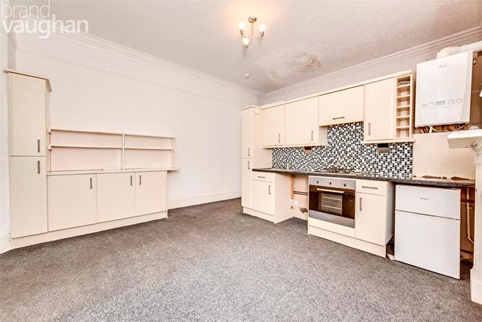 Flat To Rent In Preston Road, Brighton, East Sussex, BN1