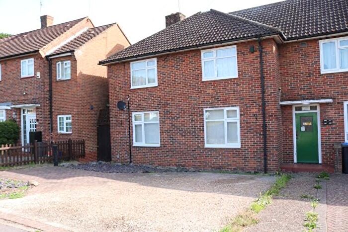 1 Bedroom Flat To Rent In Willingale Road, Loughton, Essex, IG10