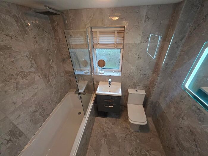 2 Bedroom Flat To Rent In Baileys Lane, Halewood, Liverpool, L26