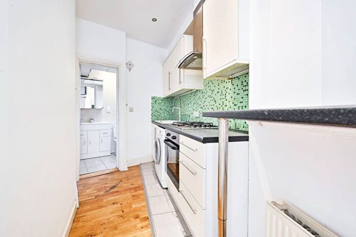 2 Bedroom Flat To Rent In Greyhound Road, West Kensington, London, W6