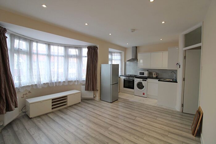 1 Bedroom Maisonette To Rent In Glebe Crescent, Harrow, HA3