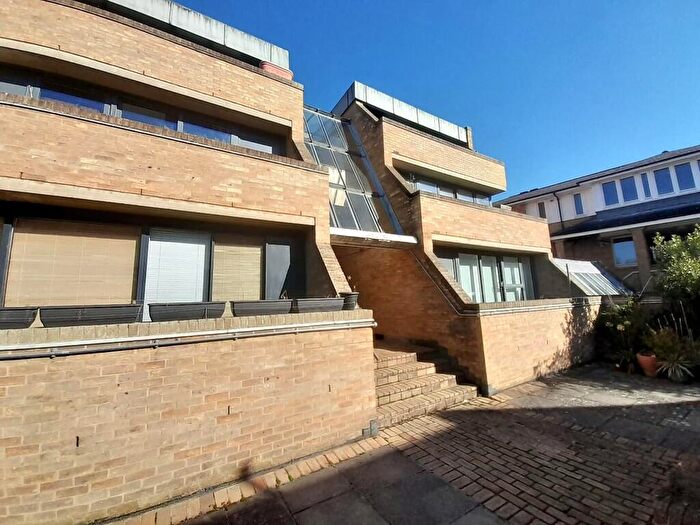 1 Bedroom Apartment To Rent In Manor Place, King Street, Cambridge, CB1