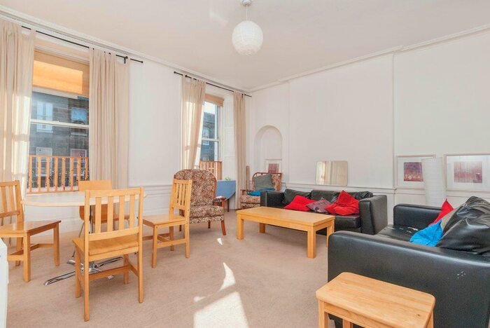 5 Bedroom Flat To Rent In L &#; Montague Street, Edinburgh, EH8
