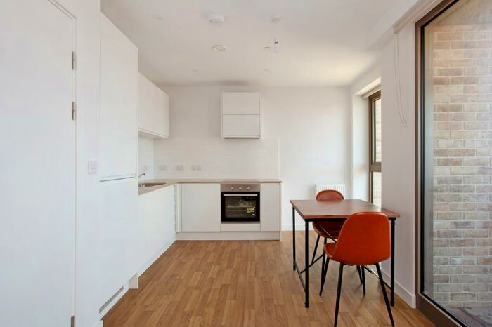 1 Bedroom Apartment To Rent In Seven Sisters London, N15