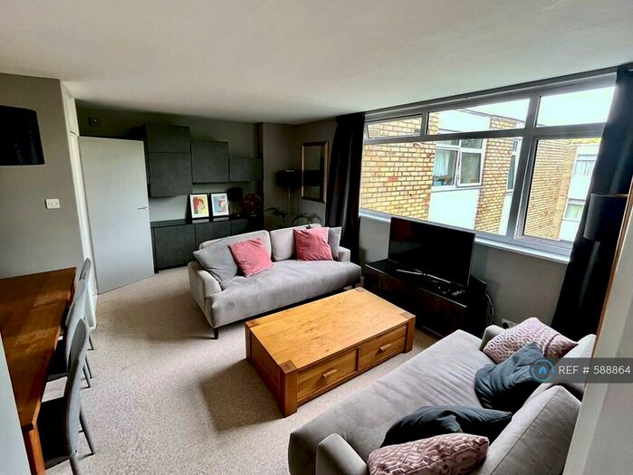 2 Bedroom Flat To Rent In Chesterton Towers, Cambridge, CB4