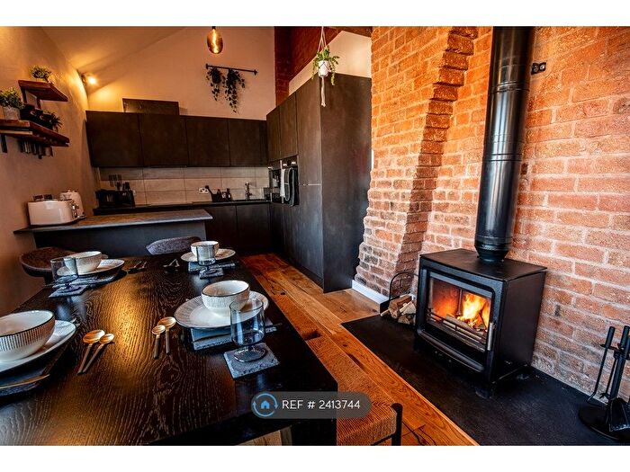 3 Bedroom Flat To Rent In Hall Street, Birmingham, B18