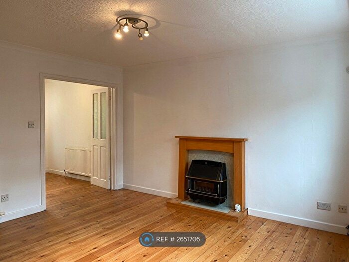 2 Bedroom Semi-Detached House To Rent In Headway Rise, Teignmouth, TQ14