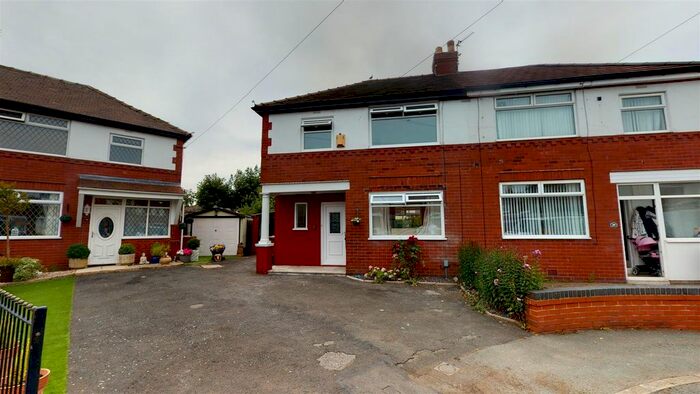 3 Bedroom Semi-Detached House To Rent In Grosvenor Gardens, Newton-Le-Willows, WA12