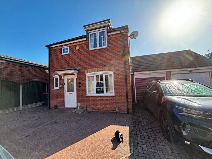 3 Bedroom Detached House For Sale In Ravenstone Court, Hucknall, Nottingham, NG15