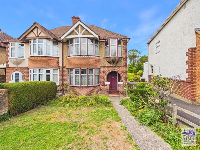 3 Bedroom Semi-Detached House For Sale In Wouldham Road, Borstal, ME1