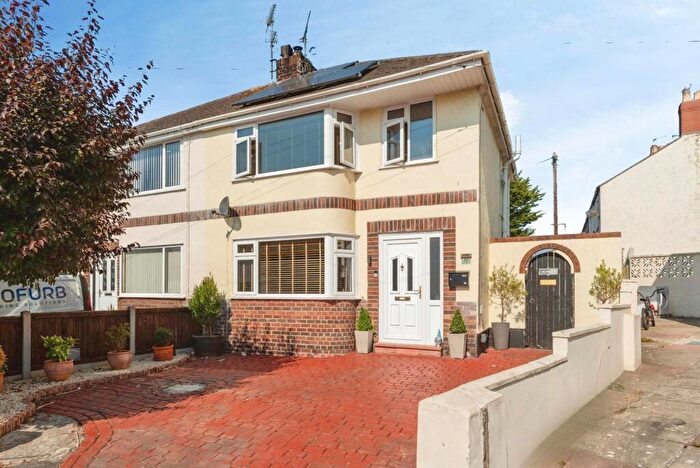 3 Bedroom Semi-Detached House For Sale In Brynhyfryd Avenue, Rhyl, Clwyd, LL18