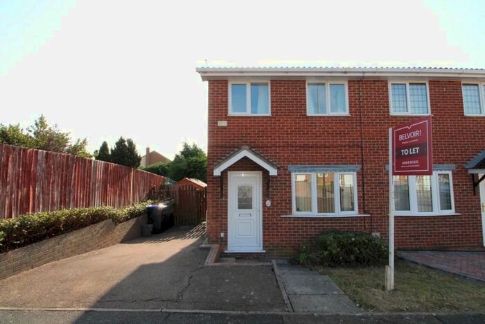 2 Bedroom Detached House To Rent In Sandover, East Hunsbury, Northampton, NN4