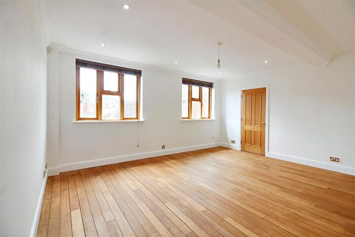 1 Bedroom Flat To Rent In Buckingham Street, Aylesbury, HP20