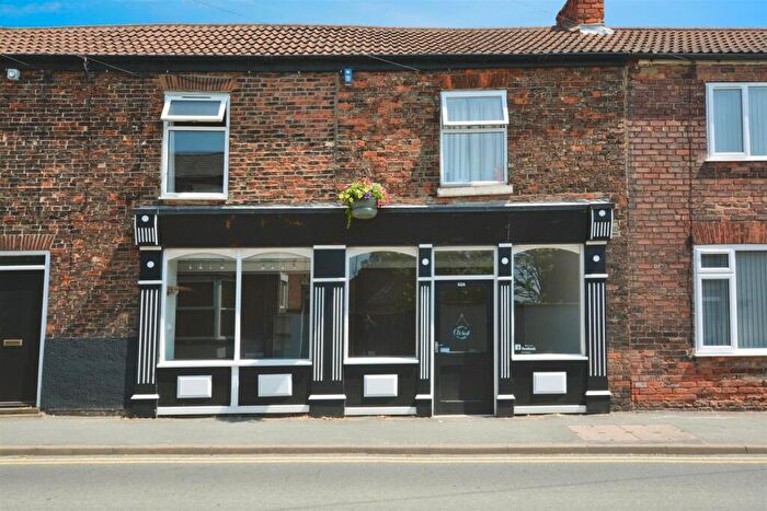 Property To Rent In & A High Street Crowle, DN17
