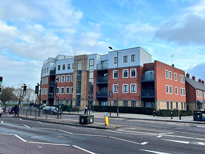 2 Bedroom Apartment To Rent In The Arc, Aylesbury, HP20