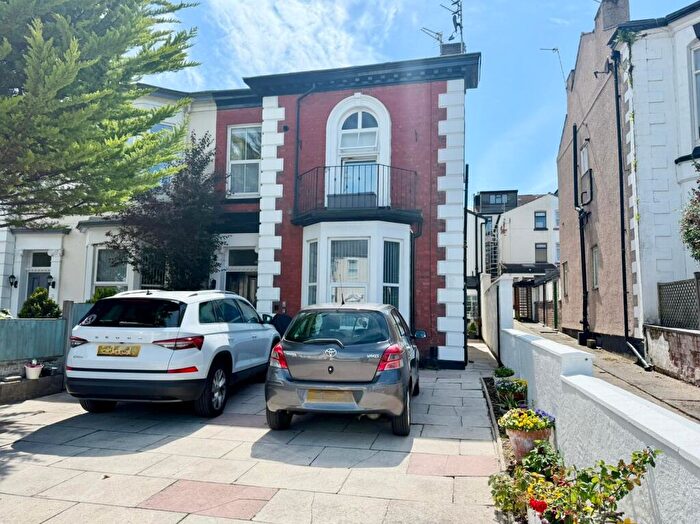 2 Bedroom Apartment For Sale In Seabank Road, Southport, Southport, PR9