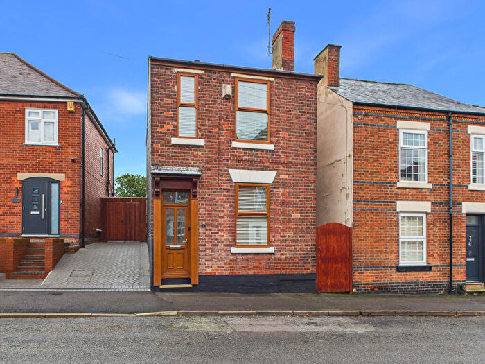 3 Bedroom Detached House For Sale In Heyworth Street, Derby, DE22