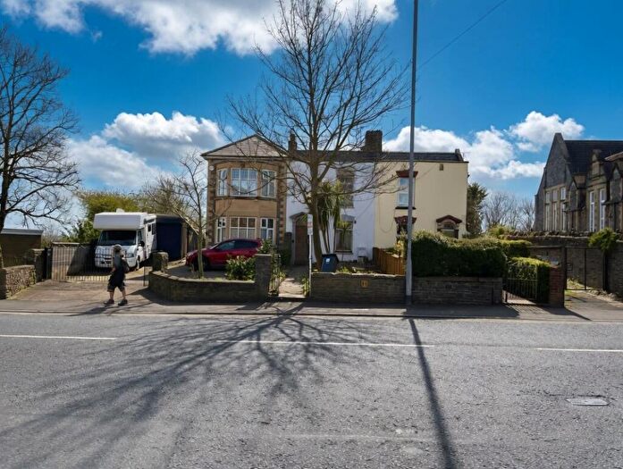 3 Bedroom Terraced House For Sale In High Street, Kingswood, Bristol, Avon, BS15