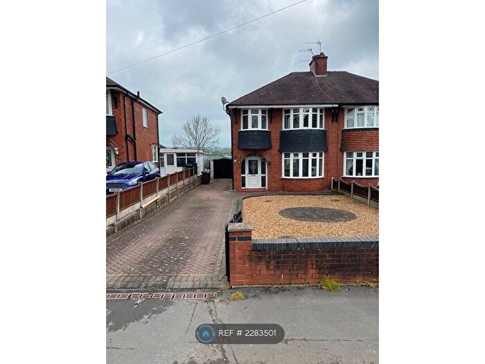 3 Bedroom Semi-Detached House To Rent In Uttoxeter Road, Blythe Bridge, Stoke-On-Trent, ST11