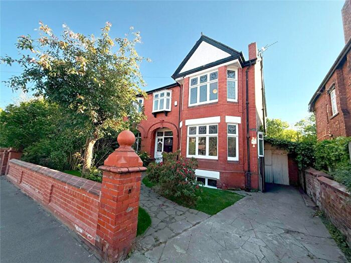 4 Bedroom Semi-Detached House For Sale In Central Road, West Didsbury, M20