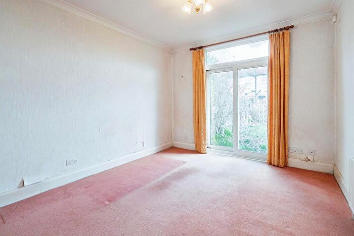2 Bedroom Detached House For Sale In Hobson Road, Leicester, LE4