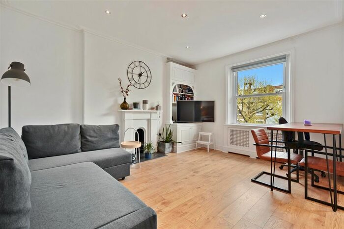 1 Bedroom Flat To Rent In Hammersmith Grove, London, W6