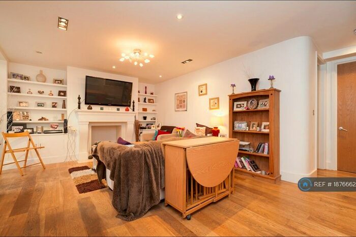 2 Bedroom Flat To Rent In Ramsden Road, Balham, SW12