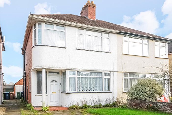 3 Bedroom Semi Detached House To Rent In Wharton Road, Headington, Hmo Ready Sharers, OX3