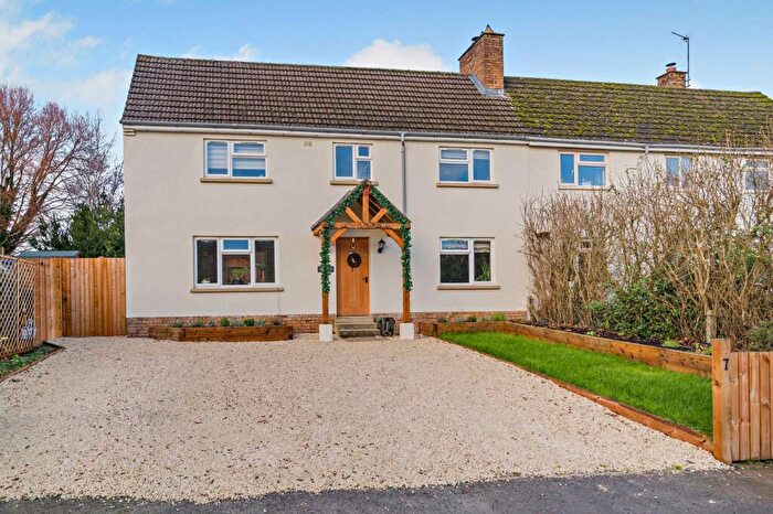 3 Bedroom Semi-Detached House For Sale In Hamilton Croft, Meysey Hampton, Gloucestershire, GL7