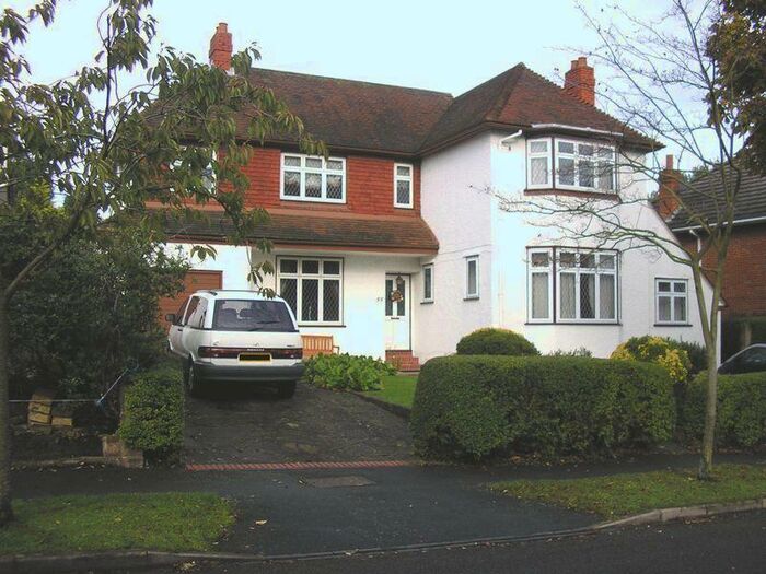 4 Bedroom Detached House To Rent In Epsom, KT19