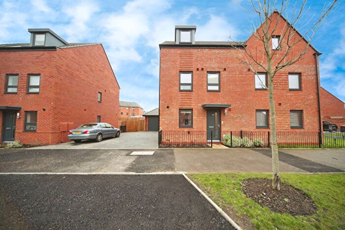 4 Bedroom Property For Sale In Lime Tree Drive, Houghton Regis, Dunstable, LU5