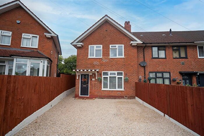 2 Bedroom End Of Terrace House For Sale In Hollington Crescent, Birmingham, B33