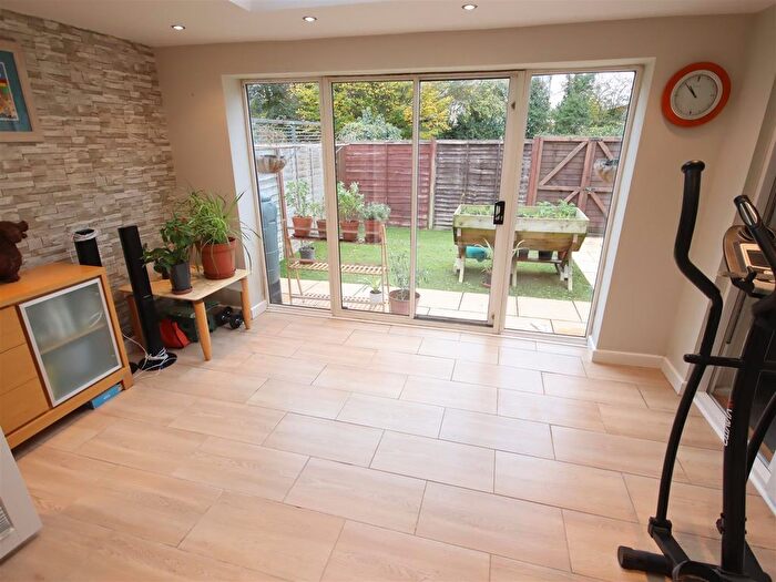 3 Bedroom Terraced House For Sale In Southmead, Chippenham, SN14