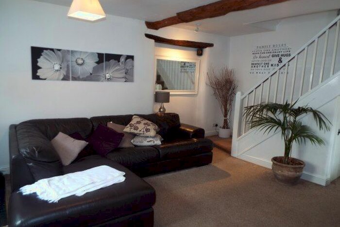 2 Bedroom End Of Terrace House To Rent In Leg Square, Shepton Mallet, BA4