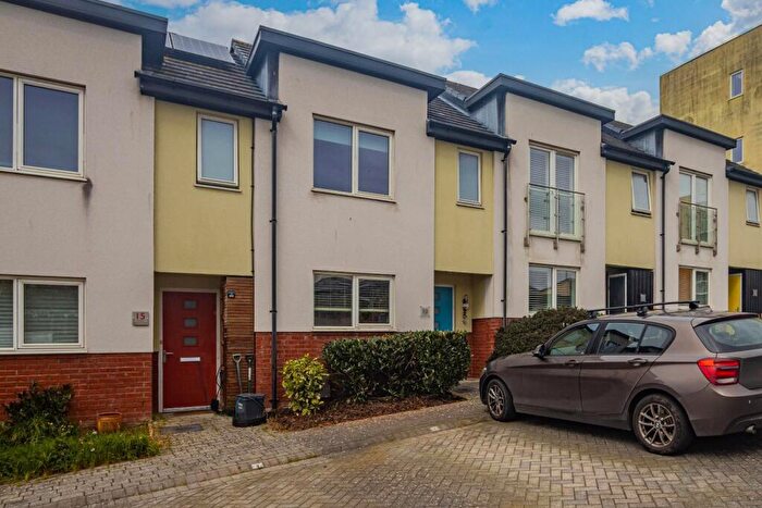 3 Bedroom Terraced House To Rent In Trem Elai, Penarth, CF64