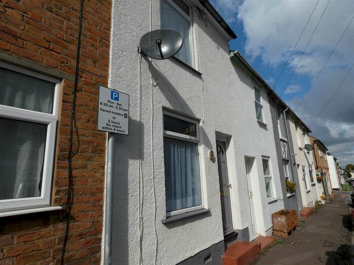 2 Bedroom Property To Rent In St. Johns Road, Faversham, ME13