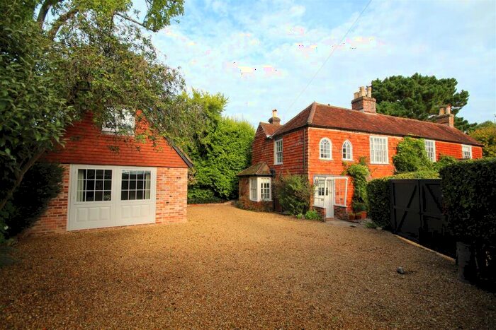 3 Bedroom Semi-Detached House To Rent In Kings Saltern Road, Lymington, SO41