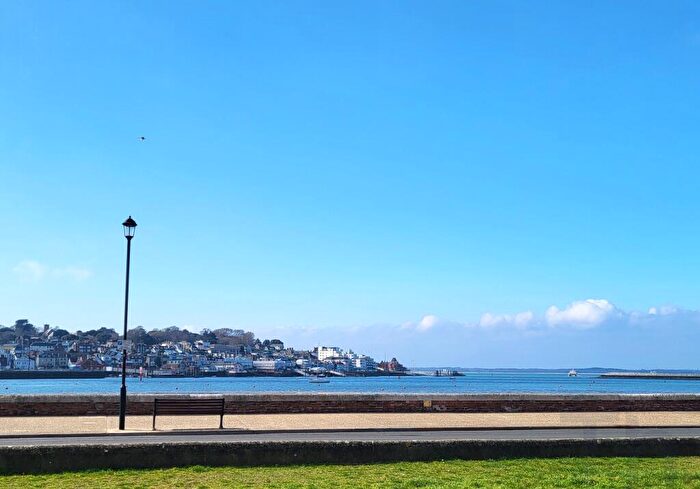 3 Bedroom Terraced House To Rent In East Cowes, Isle Of Wight, PO32