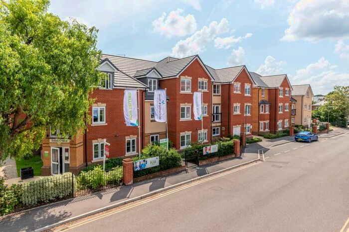 1 Bedroom Property To Rent In Churchfield Road, Walton-On-Thames, KT12