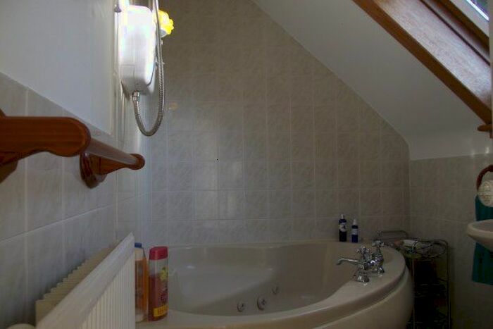 2 Bedroom Cottage To Rent In Sundrum, Coylton, Ayr, KA6