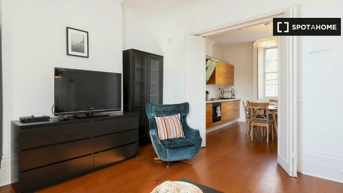 2 Bedroom Flat To Rent In B Mornington Terrace, NW1