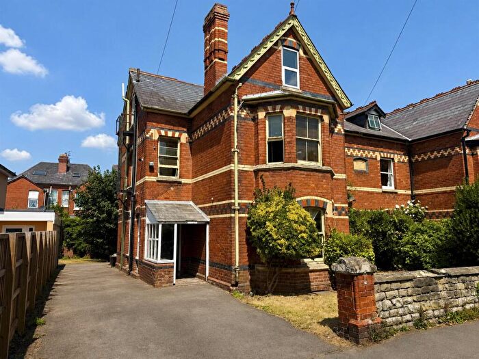 6 Bedroom Semi Detached House For Sale In St. James Road, Hereford, HR1
