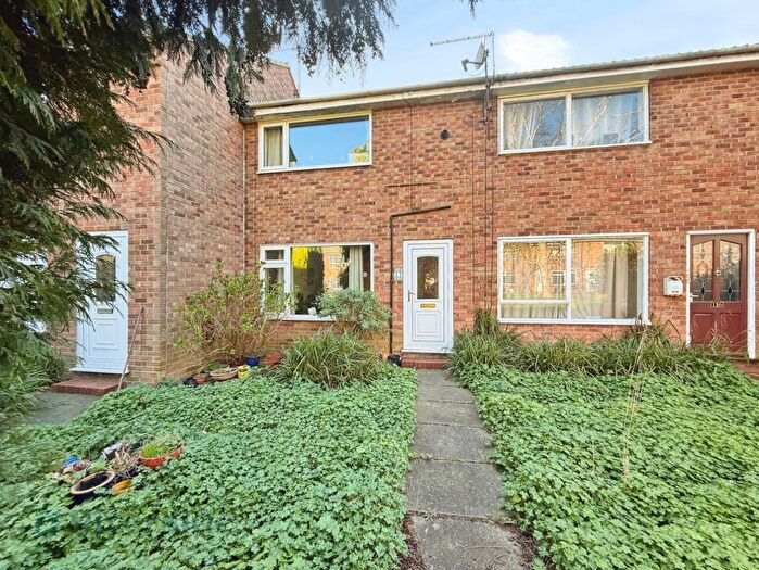 2 Bedroom Terraced House For Sale In Convent Court, Hull, HU5