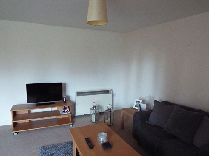 2 Bedroom Flat To Rent In Bingley Court, Canterbury, CT1