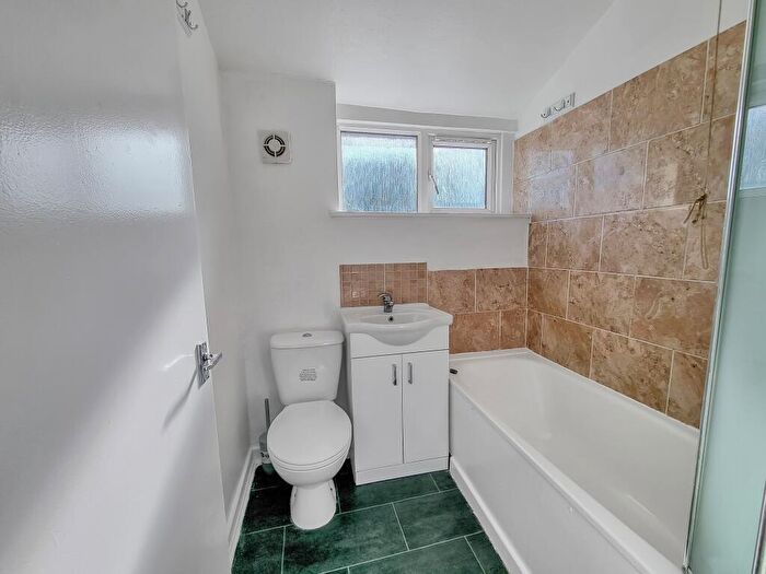 1 Bedroom Flat To Rent In Ely Road, Cardiff, CF5