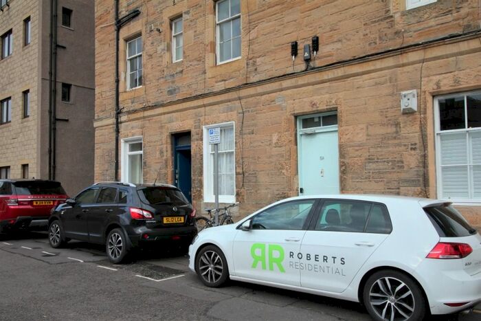 1 Bedroom Flat To Rent In St Leonards Hill, South Side, Edinburgh, EH8