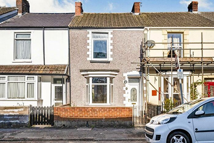 3 Bedroom House To Rent In St. Helens Avenue, Swansea, SA1