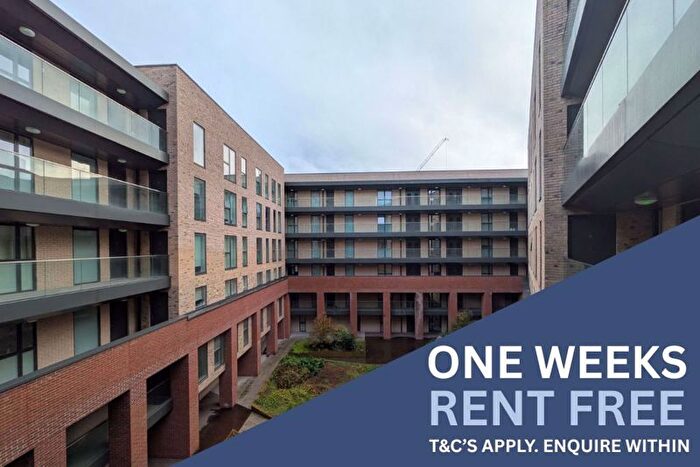 3 Bedroom Flat To Rent In Umber House, Lismore Boulevard, NW9